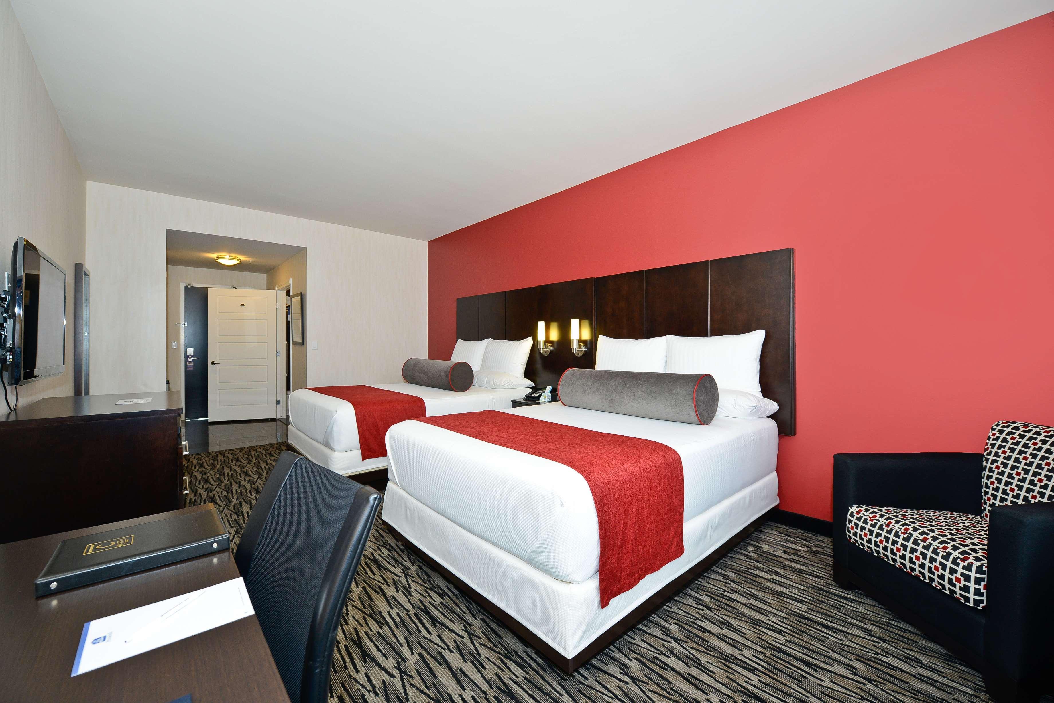 C Hotel By Carmen'S, BW Premier Collection Hamilton Exterior foto