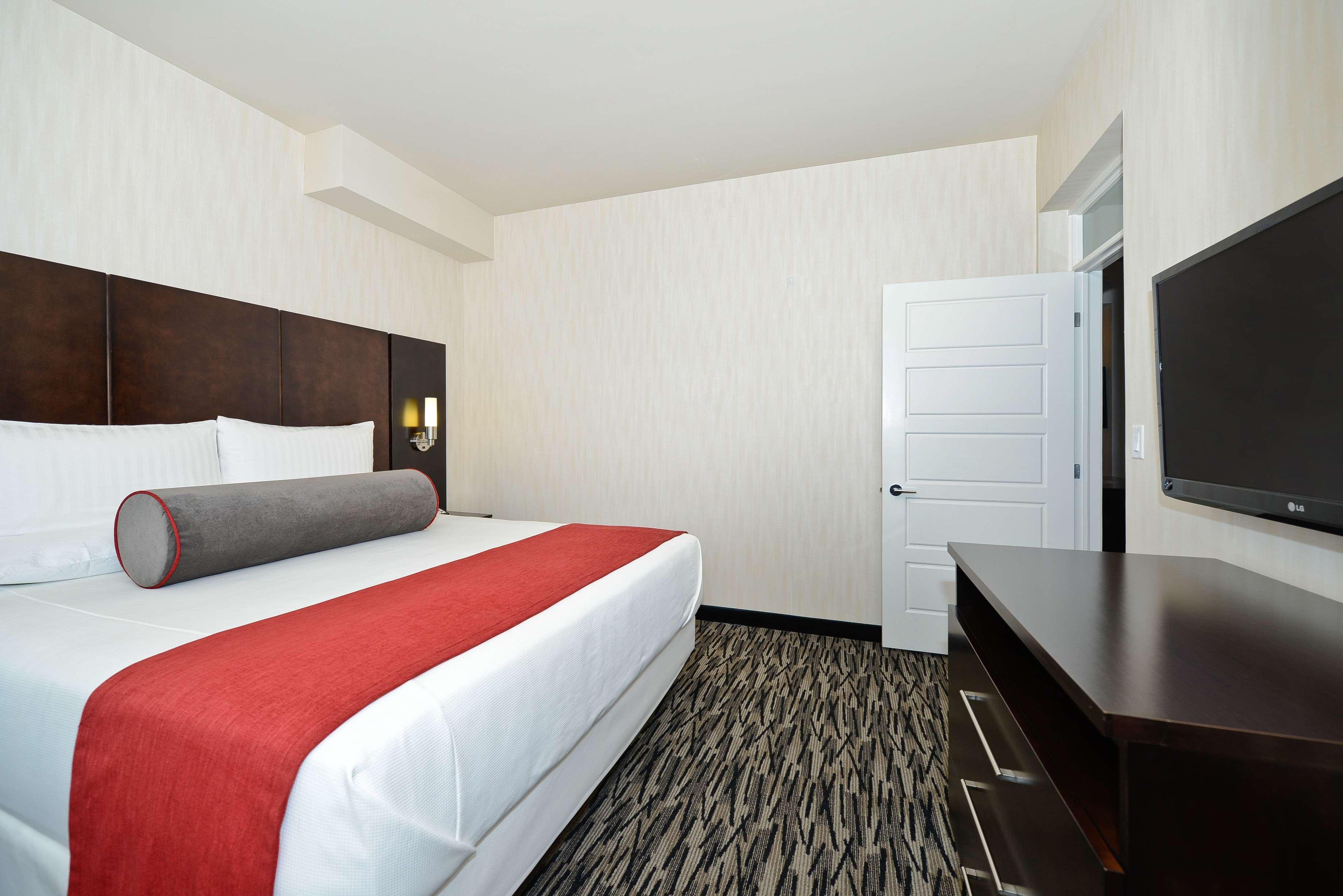 C Hotel By Carmen'S, BW Premier Collection Hamilton Exterior foto