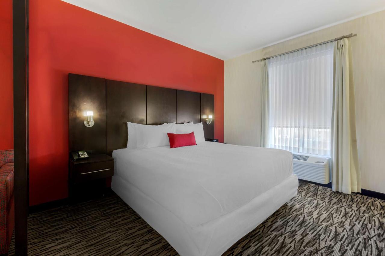 C Hotel By Carmen'S, BW Premier Collection Hamilton Exterior foto
